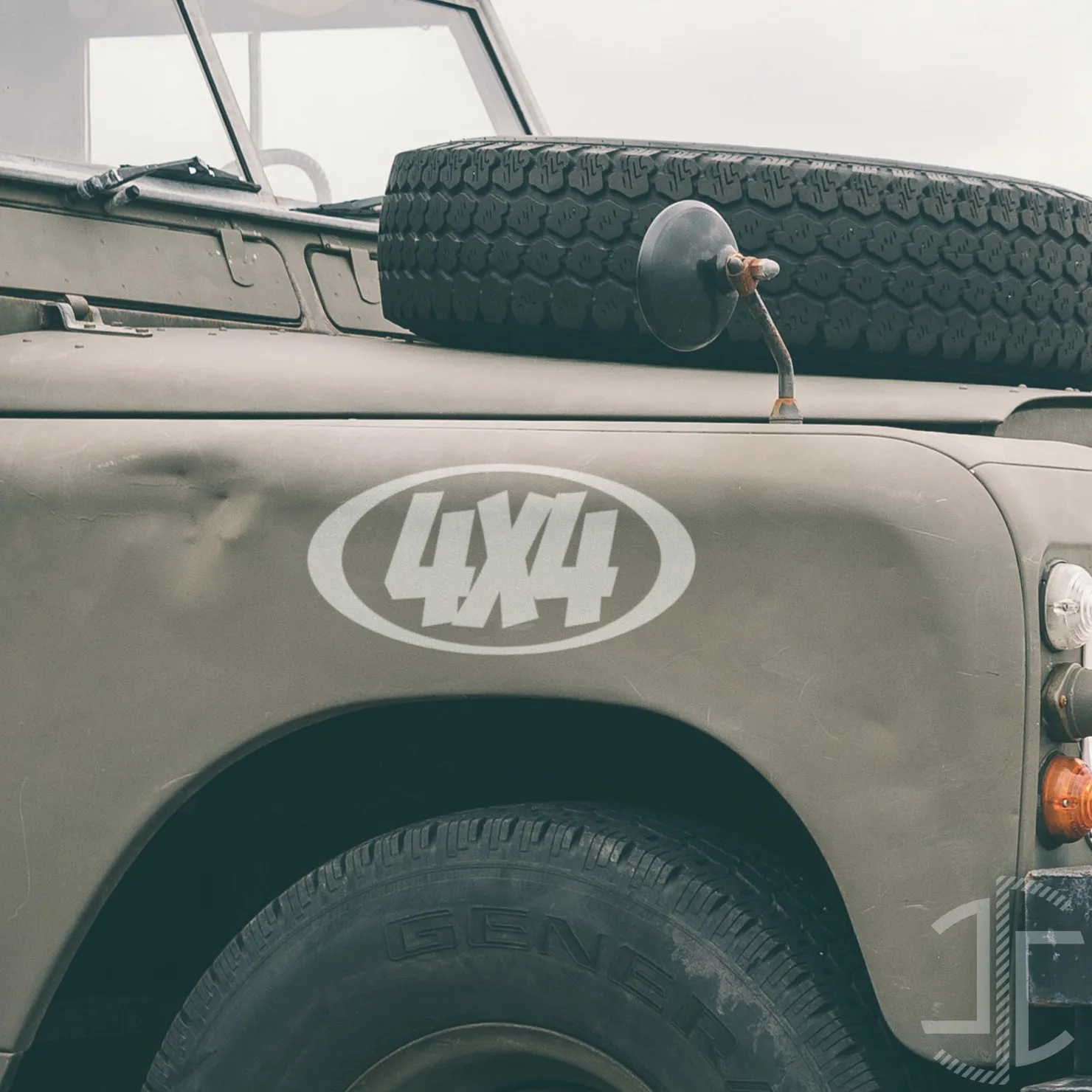 4X4 V11 - Autocolante em Vinil