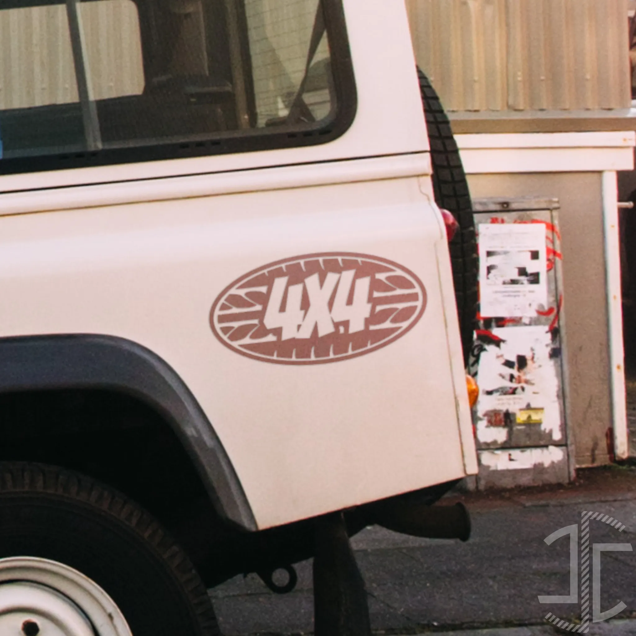 4X4 V3 - Autocolante em Vinil