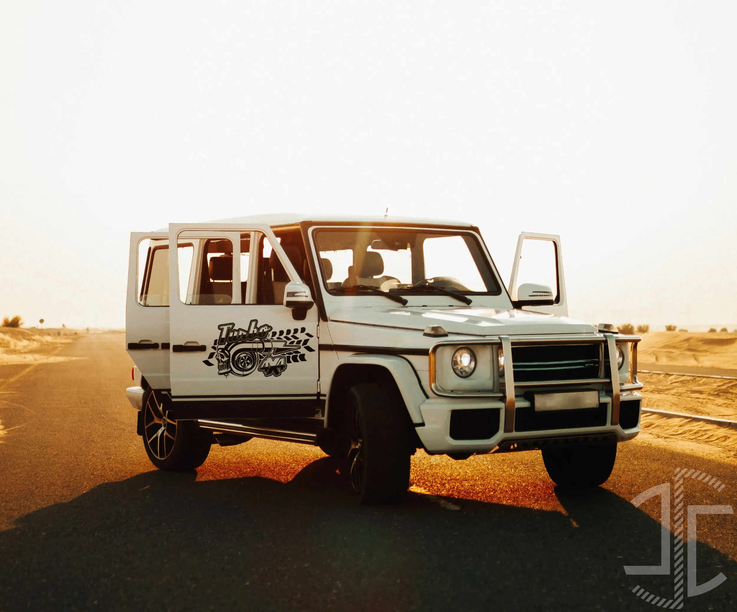 4X4 Turbo V2 - Autocolante em Vinil - Imagem 2