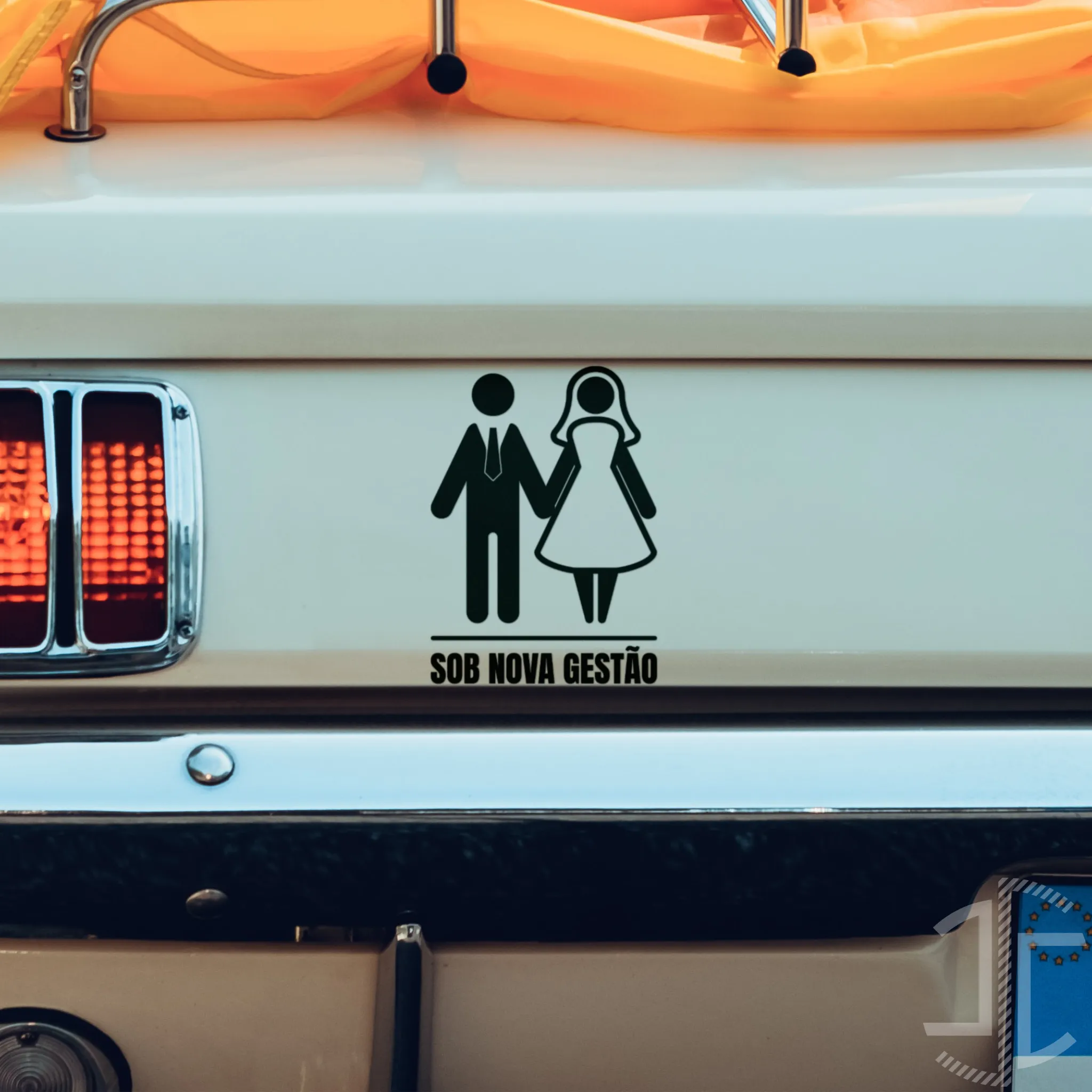 Sob Nova Gestão - Personalizável - Autocolante em Vinil