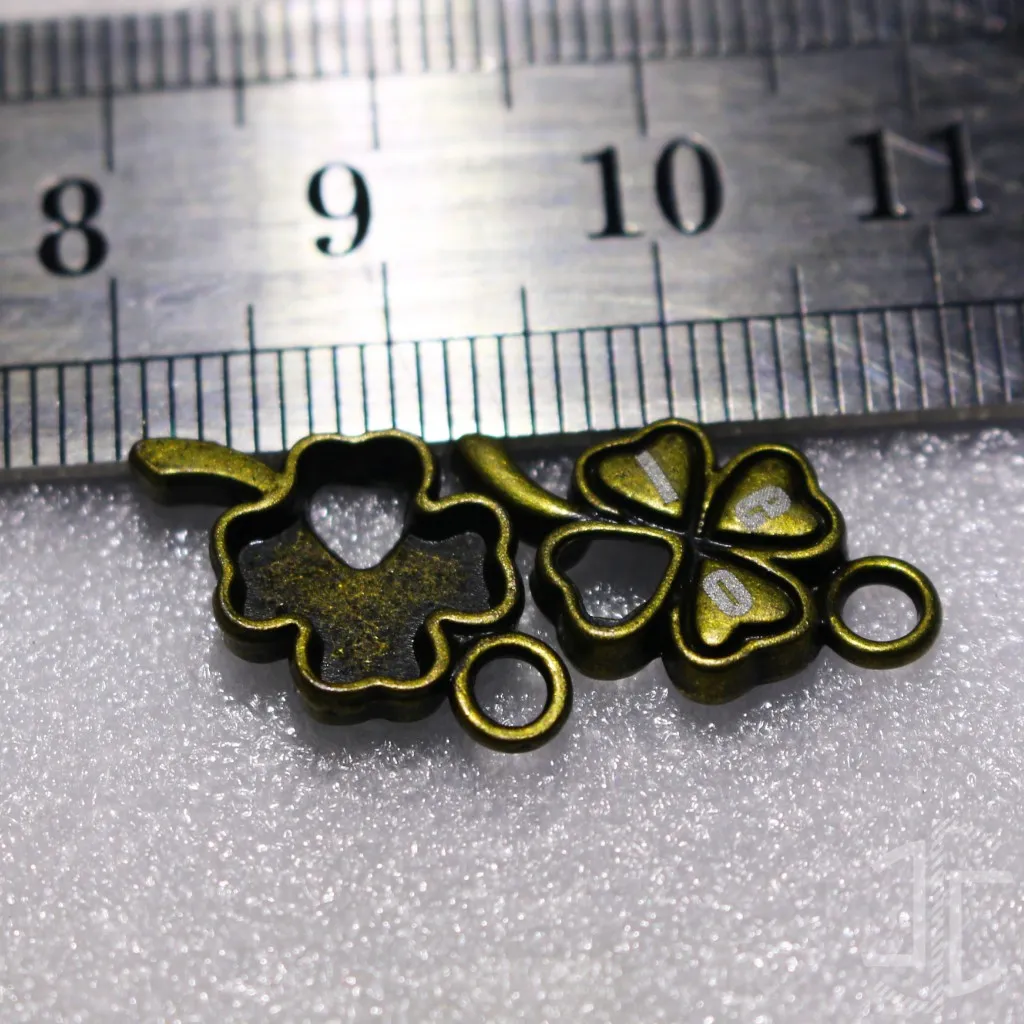 Medalha de identificação animal - Forma de Trevo com micro gravação