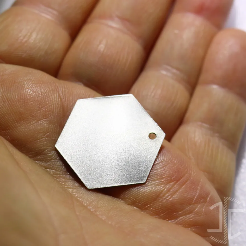 Medalha de identificação animal em aço 304 - Forma Hexagonal - Imagem 6