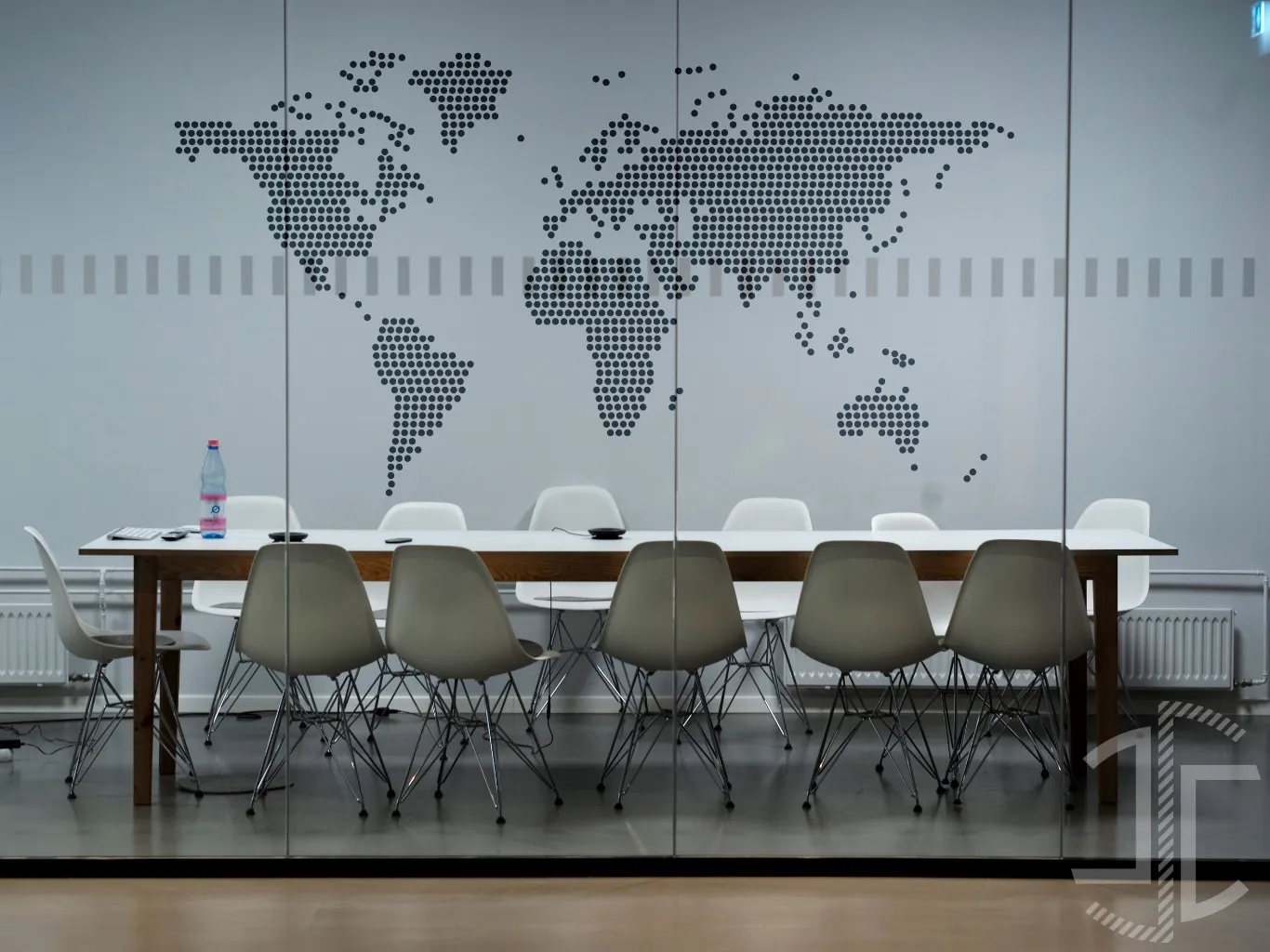 Mapa mundo em Pontos - Estilo Polka Dot -  Autocolante em Vinil