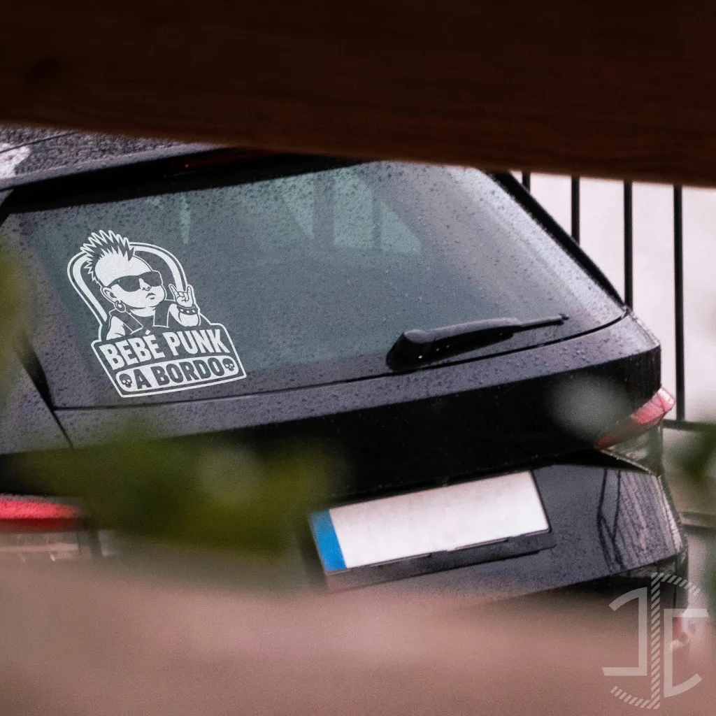 Bebé Punk a bordo - Tipografia