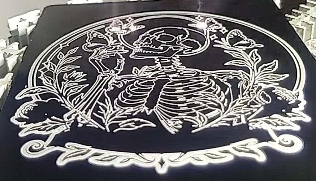 Exemplo de marcação e corte em aluminio